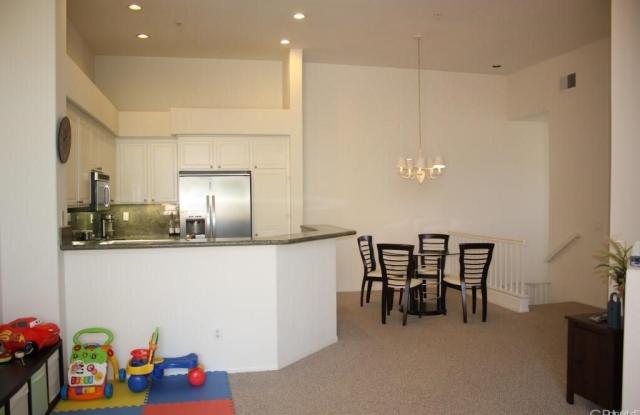 3208 Ladrillo Aisle Gallery 4