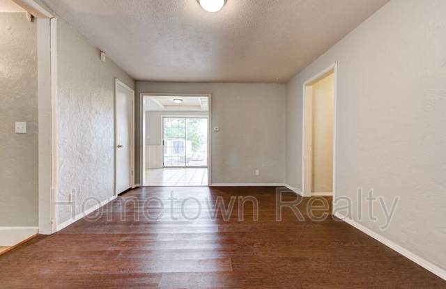2817 SW 82nd Street Gallery 3