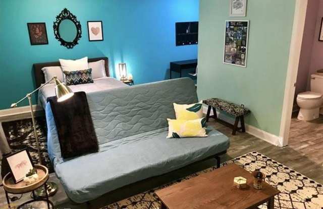 130 Vanira Ave SE Lower Studio Unit Gallery 2