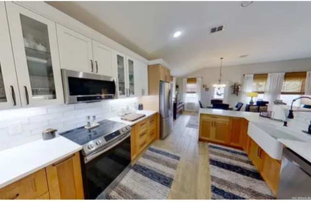 409 Carrick Ct Gallery 3