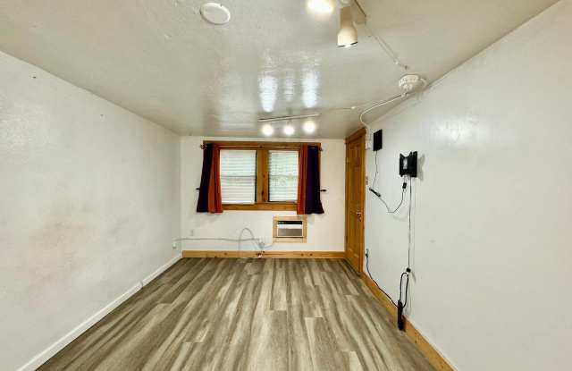 6601 1/2 N Navin Ave Unit A Gallery 3