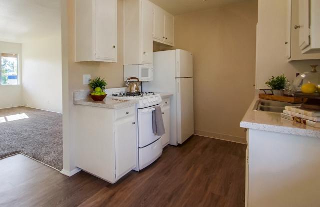 Grand Regency Gallery 3