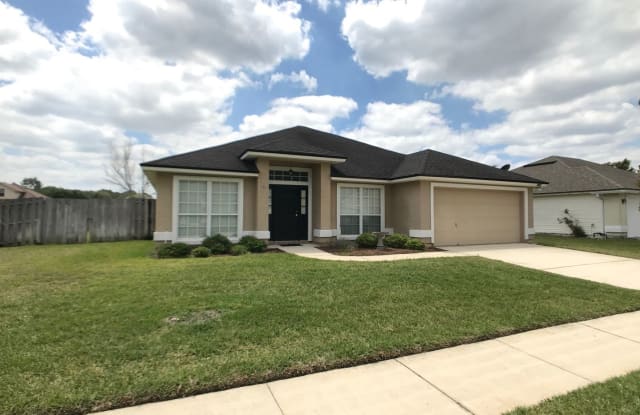 4972 Grand Lakes Dr N - 4972 N Grand Lakes Dr, Jacksonville, FL 32258