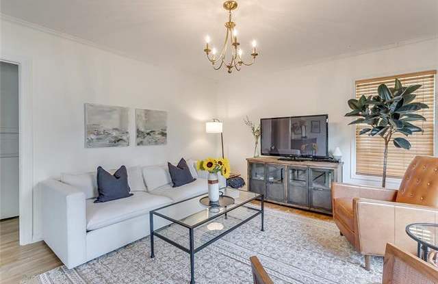 3825 Collinwood Avenue Gallery 4