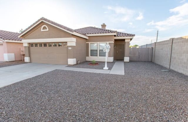 1002 South Slater Circle - 1002 South Slater Circle, Mesa, AZ 85206