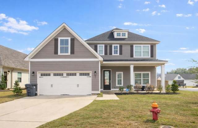 83 Ivy Loop photos photos