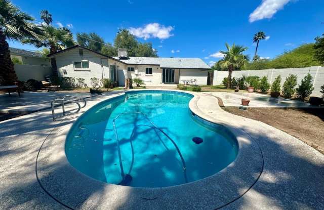 3547 E Meadowbrook Avenue photos photos