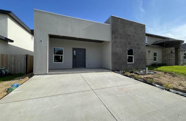 5521 Conroe St photos photos