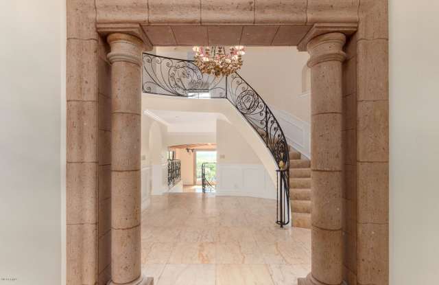 6543 E INDIAN BEND Road Gallery 4