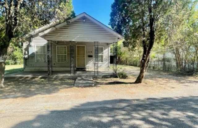 2314 Mistletoe St photos photos