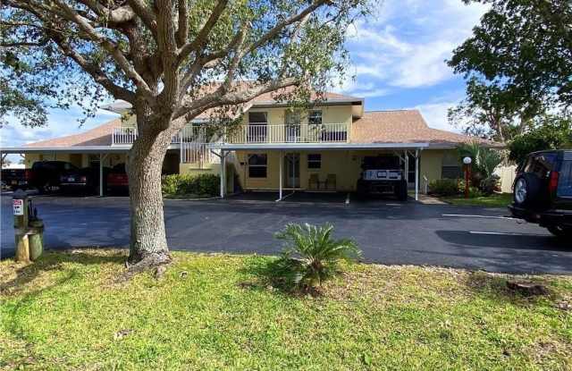 4919 Victoria Drive unit: 4 photos photos