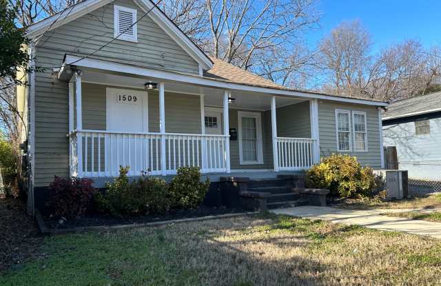 3 Bedroom Home in Belmont Community! photos photos