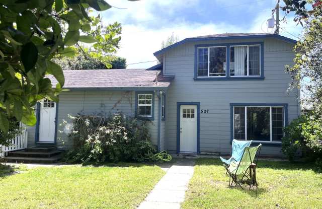 Fully Furnished- 2 bedroom/ 2 bathroom in Seacliff neighborhood walking distance to the beach photos photos