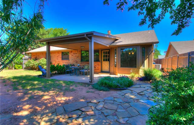 2908 Fairfield Drive Gallery 4