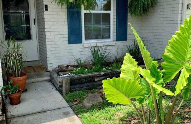 300 PLYMOUTH STREET photos photos