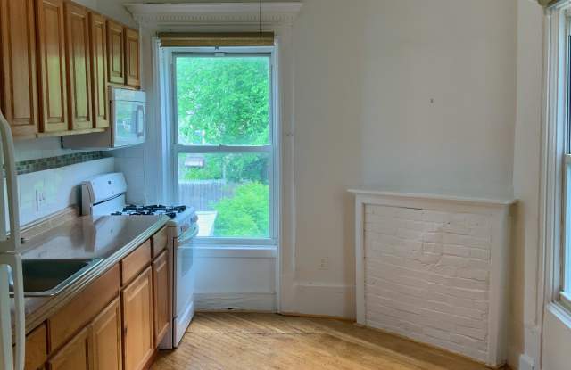 809 Lincoln Place Gallery 2
