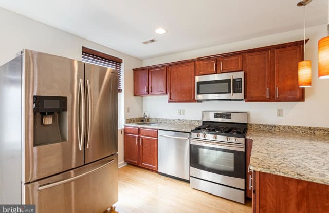 943 S 3RD STREET - 943 South 3rd Street, Philadelphia, PA 19147