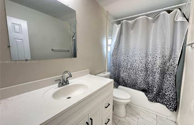 180 Penn Way photos photos