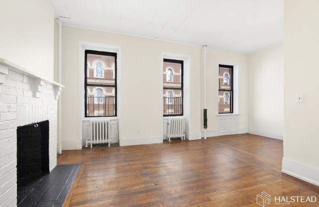 235 Sullivan Street Gallery 2