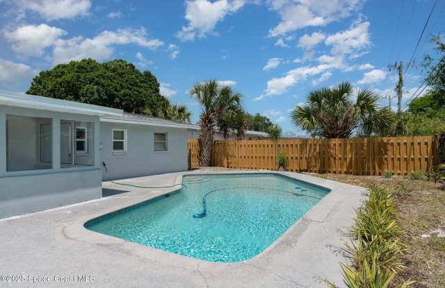 1497 Breeze Lane photos photos