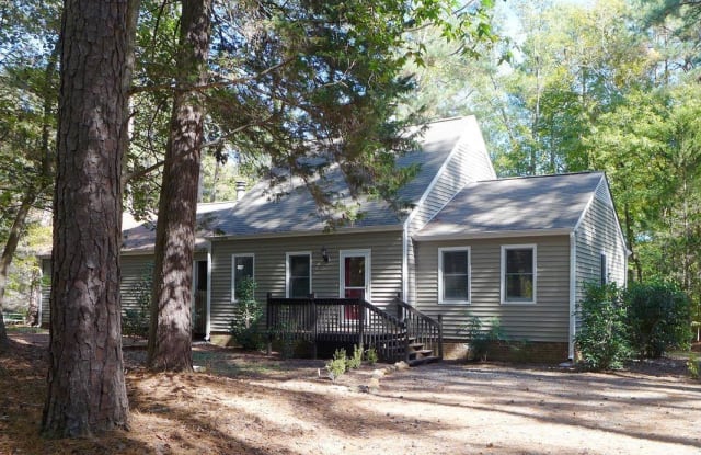101 Martha Lane - 101 Martha Lane, Chapel Hill, NC 27514