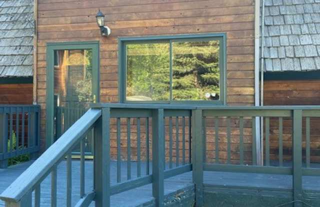 22410 Glacier View Gallery 4