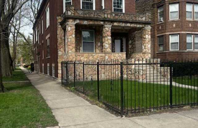 7758 S Saginaw Avenue photos photos