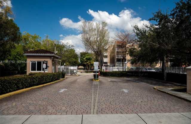 8421 NW 8th St photos photos