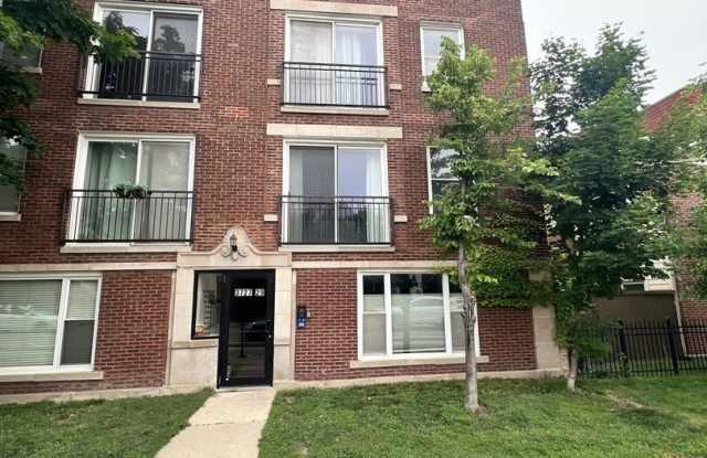 3727 N Milwaukee Avenue photos photos