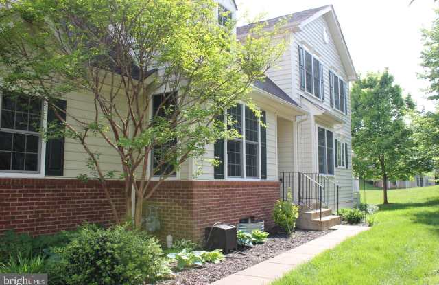 5604 SWIFT CREEK COURT Gallery 2