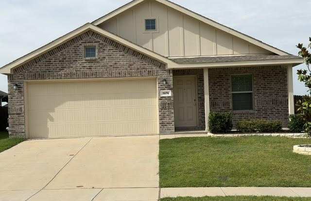 1976 Helmoken Falls Drive Gallery 2