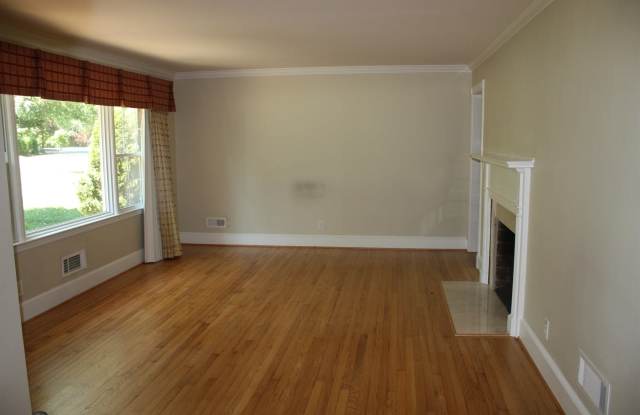 925 Sewickley Dr Gallery 3
