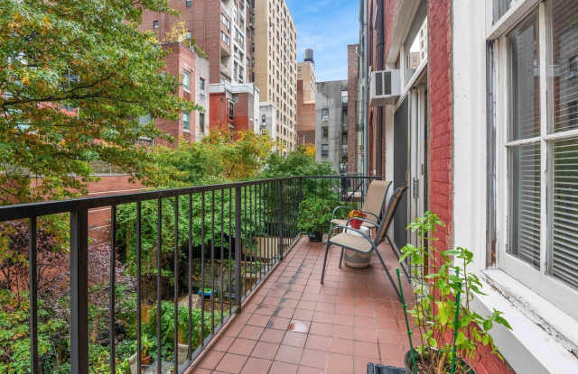 61 West 85th Street Gallery 2