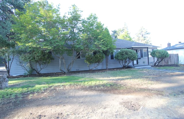 759 NE Revere Ave photos photos