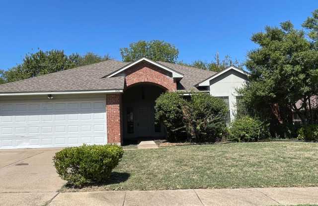 Single Story Home in Cedar Hill - 904 Elliott Drive, Cedar Hill, TX 75104