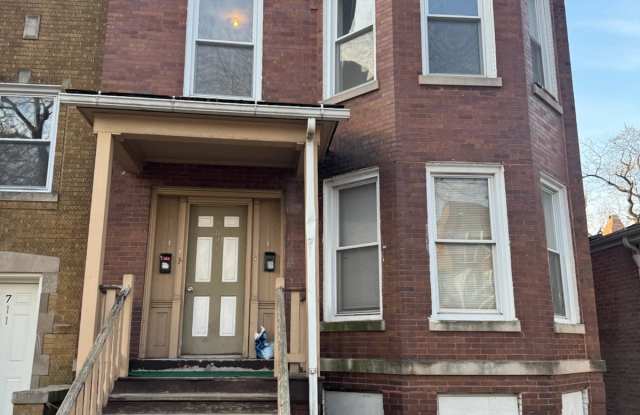 709 E 90th St photos photos