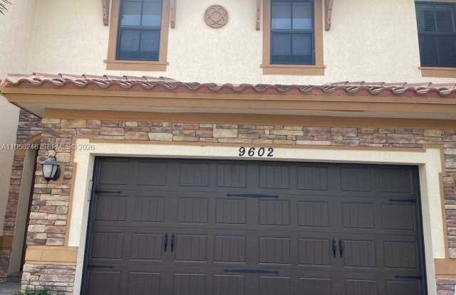 9602 S Town Parc Cir S photos photos