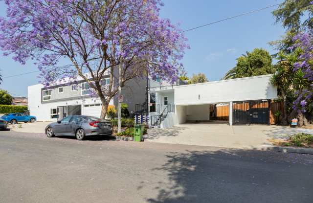 Modern Luxury Living in the Heart of Spaulding Square photos photos