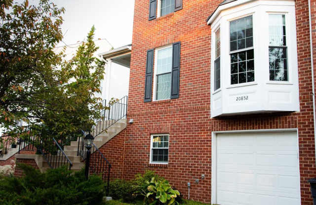 20852 BUTTERWOOD FALLS TERRACE - 20852 Butterwood Falls Terrace, Lowes Island, VA 20165
