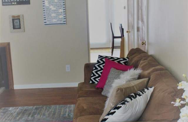 1528 Worthington Row Drive Gallery 4