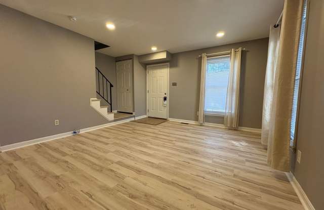 Charming 3BD/1.5BA Townhome w/ Reserved Parking in Nottingham, MD! Gallery 4
