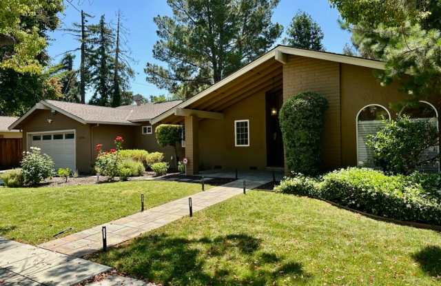 Recently Remodeled Home- Gourmet Kitchen- Near Downtown Campbell - 1 Primary Suite and 1 Junior Suite photos photos