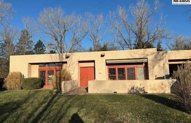 3105 Mission Dr photos photos