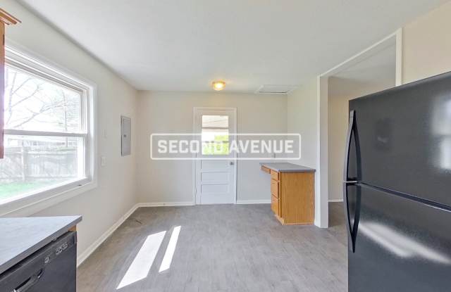 701 Berkeley Dr Gallery 4