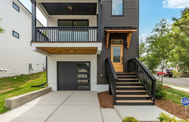 Sophisticated 3-Bedroom Home on a Corner Lot photos photos