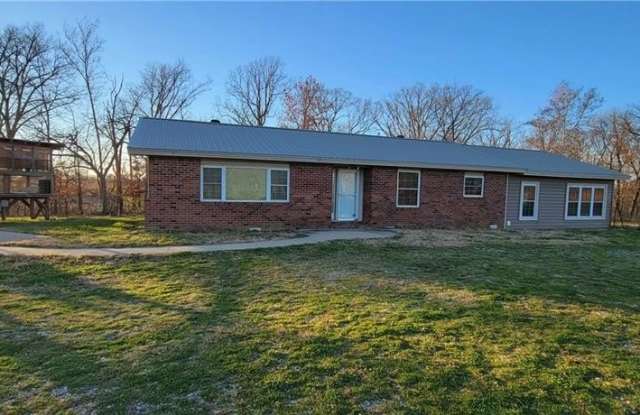 3810 N Rainbow Farm Road Gallery 1