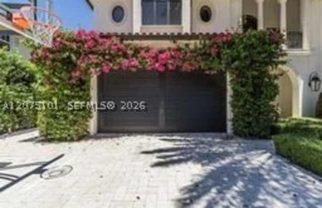 2627 Castilla Isle Gallery 3
