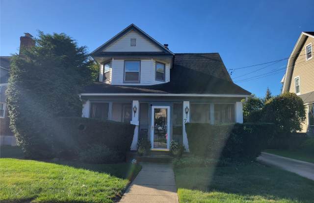 72 Sherman Street - 72 Sherman Street, Lynbrook, NY 11563