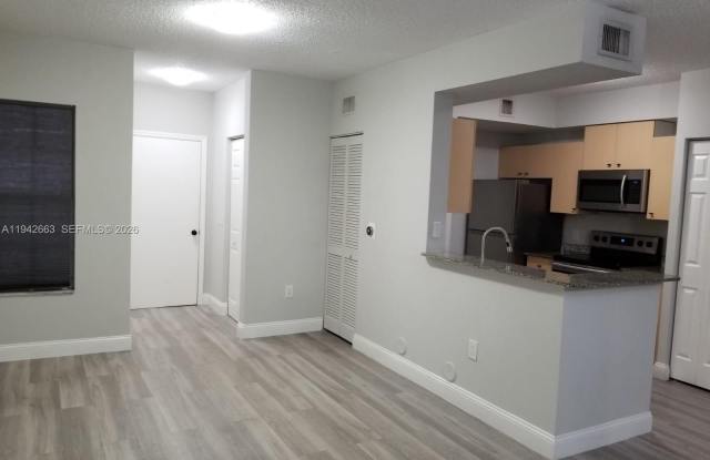 2470 Centergate Dr photos photos