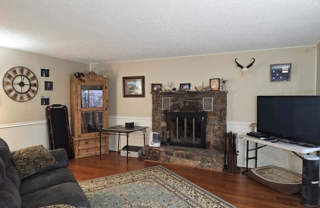 25 Wapiti Dr - 25 Wapiti Drive, Jackson, WY 83001